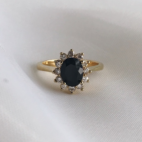 Black Stone Oval Ring with Halo Size 7 - Picture 11 of 14